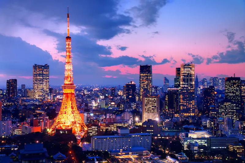Tháp Tokyo Tower là đài quan sát và ngắm toàn cảnh thành phố Tokyo xinh đẹp từ trên cao.